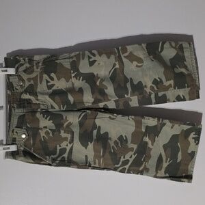 SO Camo Capris  - Size 1